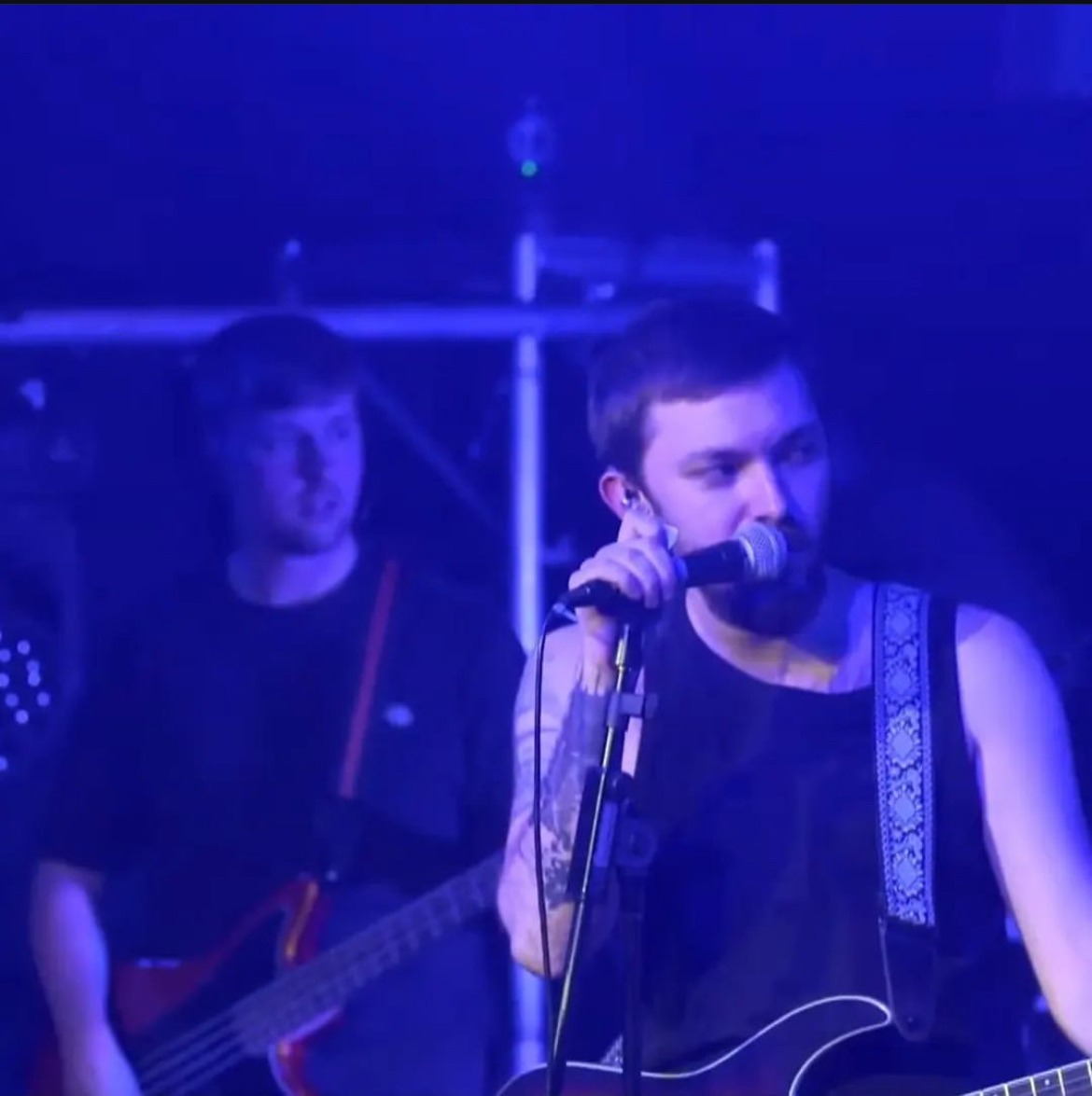 Lead Singer Shaun Shaun<br />
Spaced Band